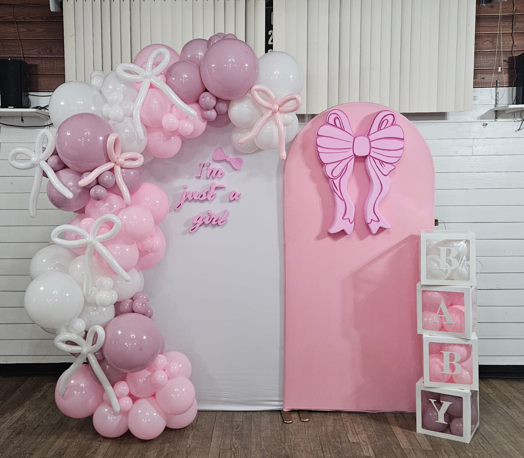 Golden Moments balloon decor package Orlando